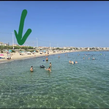 Modern Beachfront Family With Pool Lägenhet Antibes