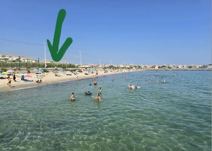 Modern Beachfront Family With Pool 公寓 昂蒂布