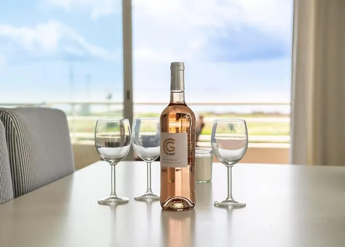 公寓 Modern Beachfront Family With Pool *